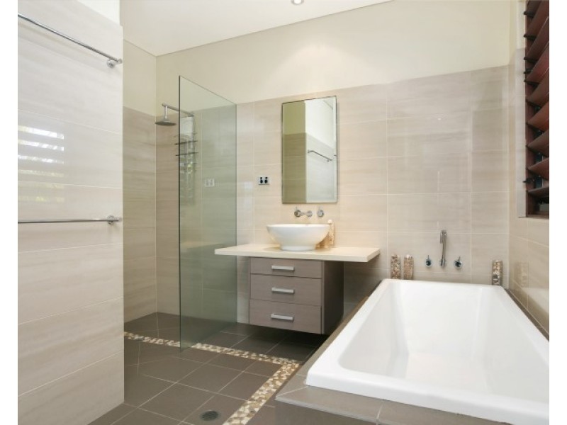 32 Reid Road, Wongaling Beach QLD 4852