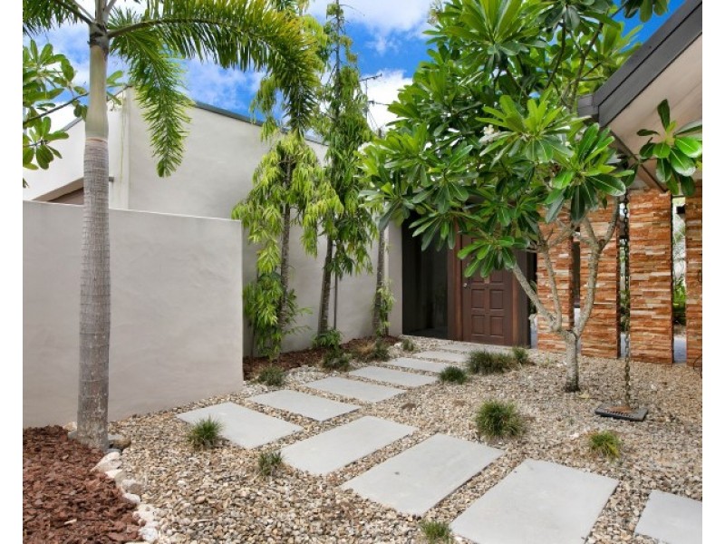 32 Reid Road, Wongaling Beach QLD 4852