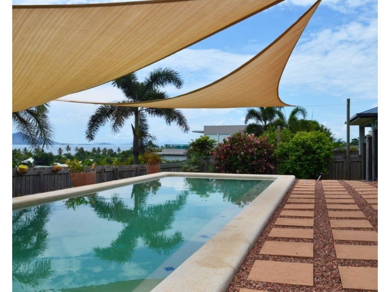 12 Rise Crescent, Mission Beach QLD 4852