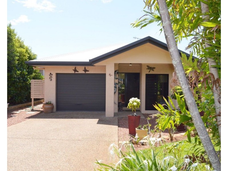 12 Rise Crescent, Mission Beach QLD 4852