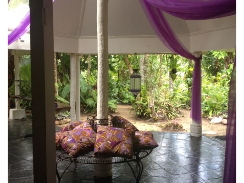 1 Cutten Street, Mission Beach QLD 4852