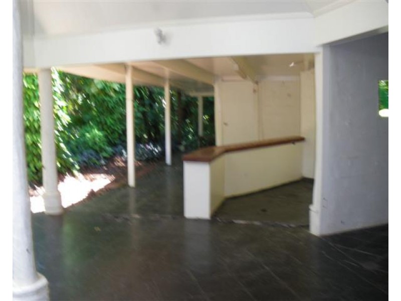 1 Cutten Street, Mission Beach QLD 4852