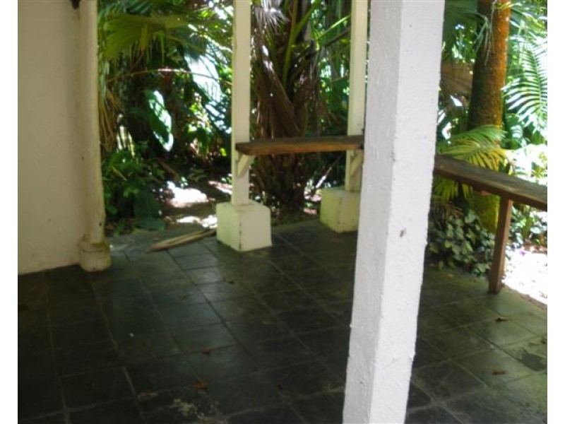 1 Cutten Street, Mission Beach QLD 4852