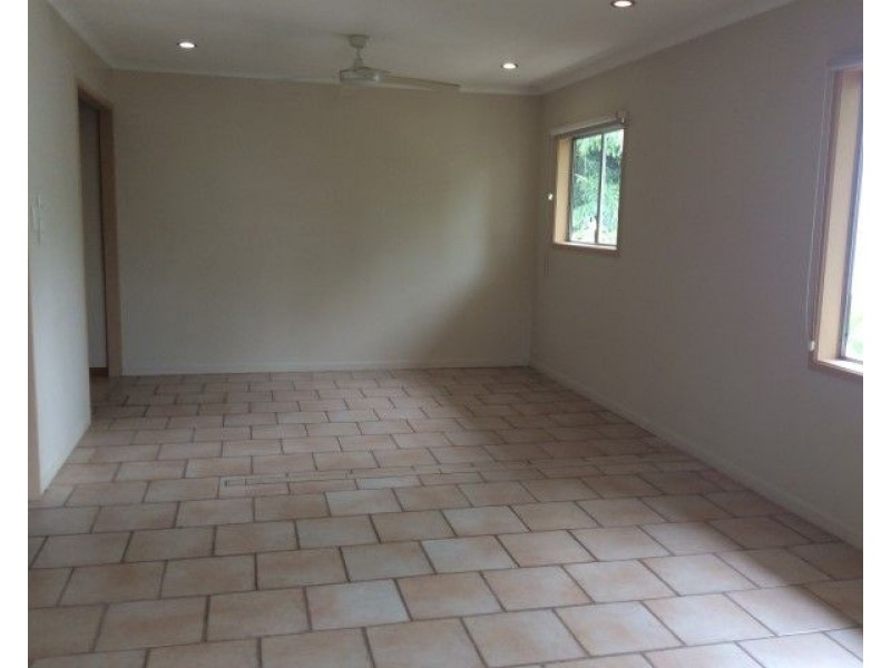 3/3 Donkin Lane, Mission Beach QLD 4852