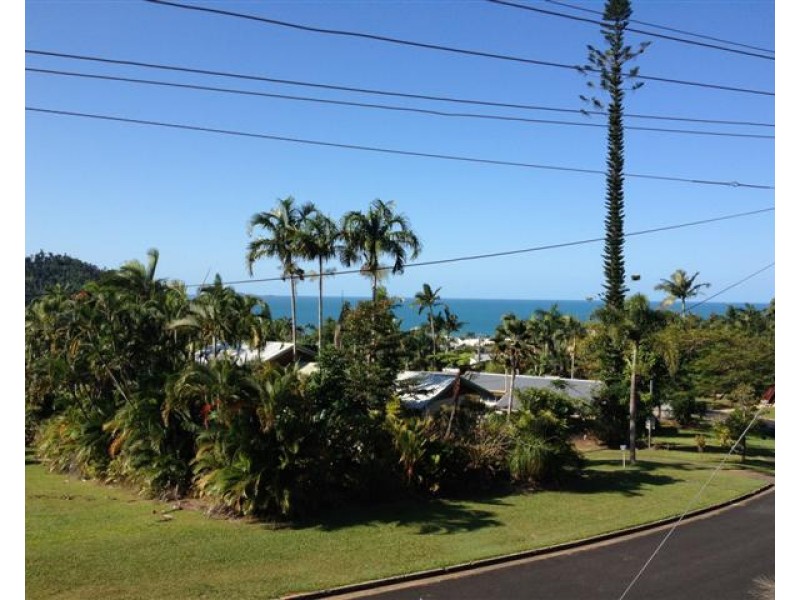 46 Cutten Street, Bingil Bay QLD 4852