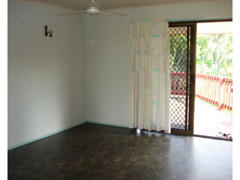 34 Wall Street, South Mission QLD 4852