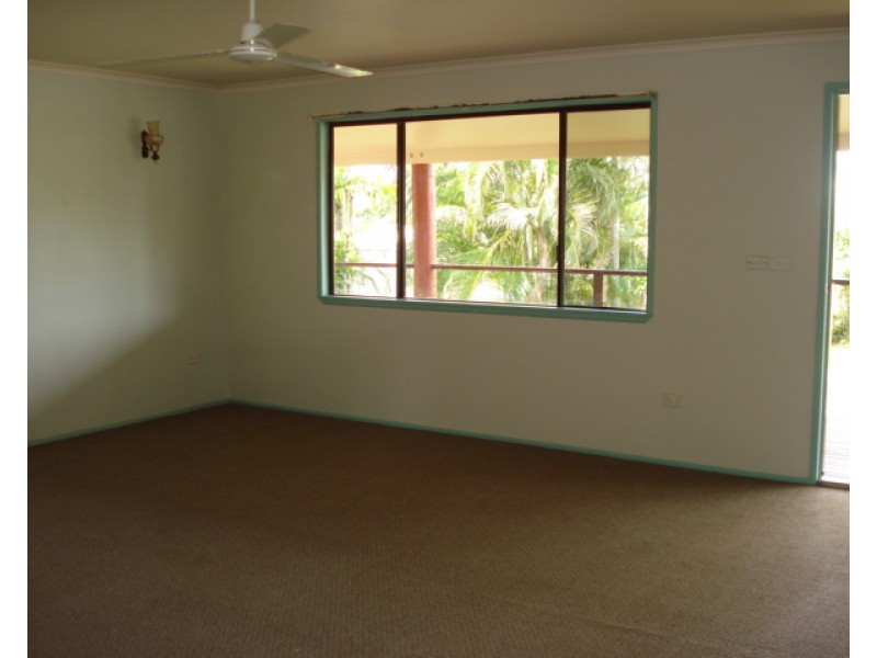 34 Wall Street, South Mission QLD 4852