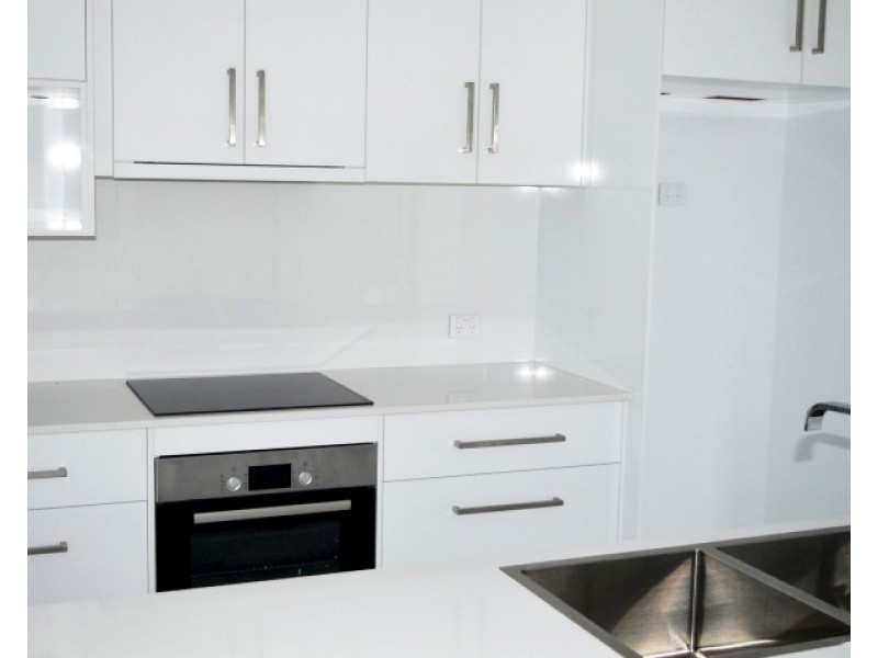 2 Spinnaker Street, South Mission QLD 4852