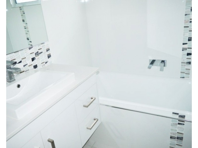 2 Spinnaker Street, South Mission QLD 4852