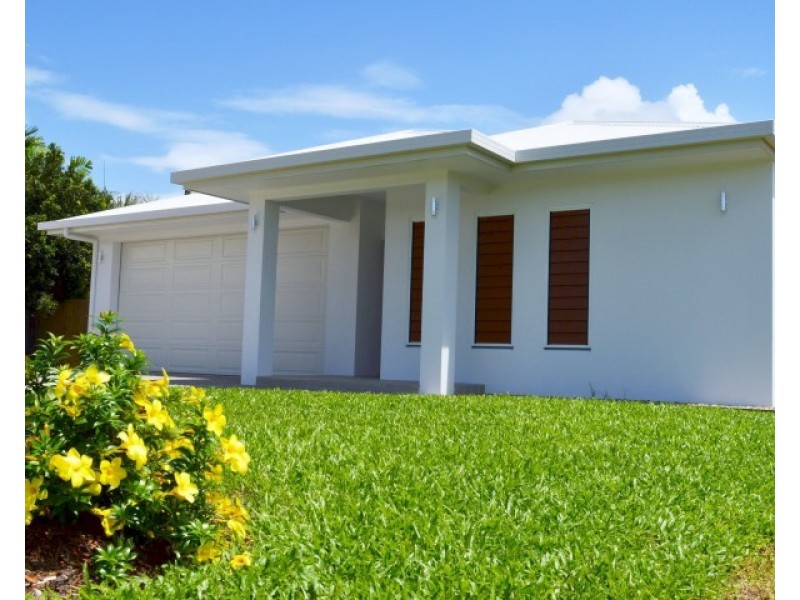 2 Spinnaker Street, South Mission QLD 4852