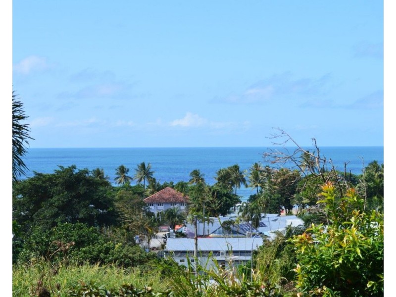 14 Rise Crescent, Mission Beach QLD 4852