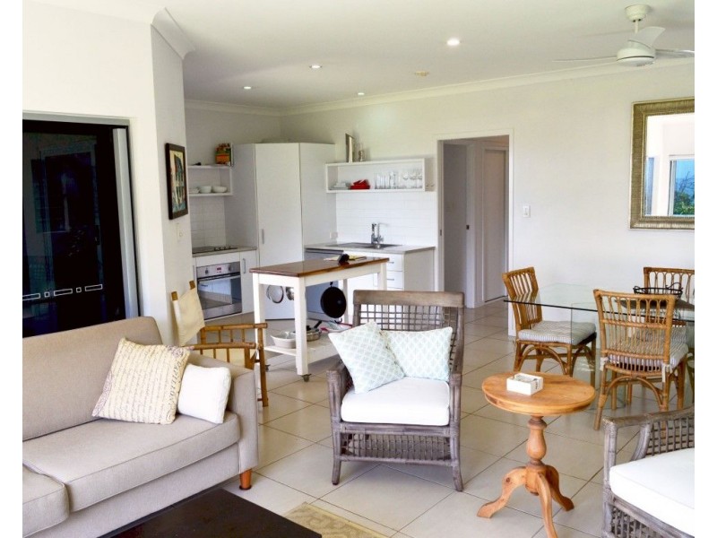 14 Rise Crescent, Mission Beach QLD 4852