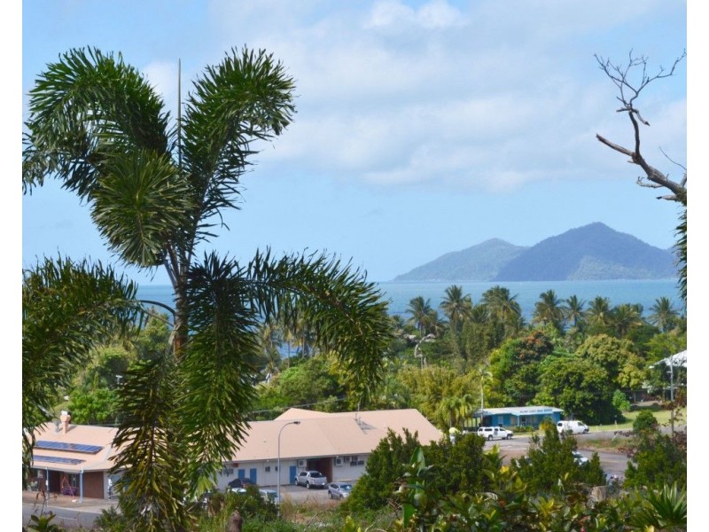 14 Rise Crescent, Mission Beach QLD 4852