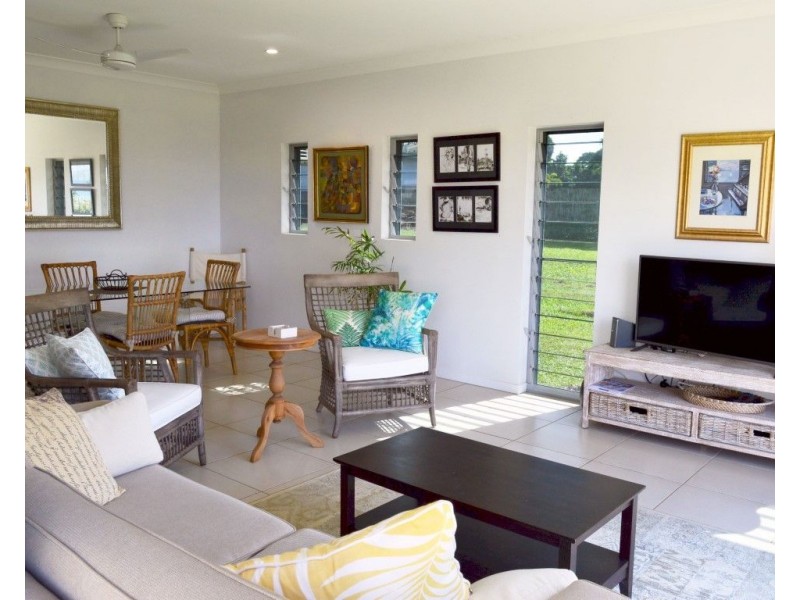 14 Rise Crescent, Mission Beach QLD 4852