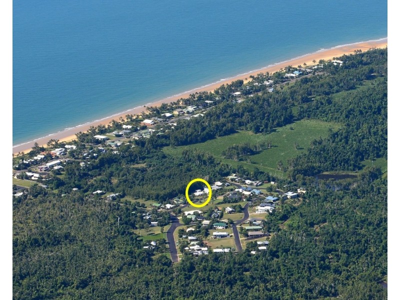 8 Dunkalli Crescent, Wongaling Beach QLD 4852