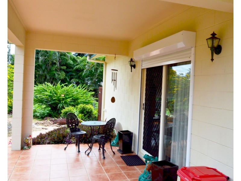 8 Dunkalli Crescent, Wongaling Beach QLD 4852