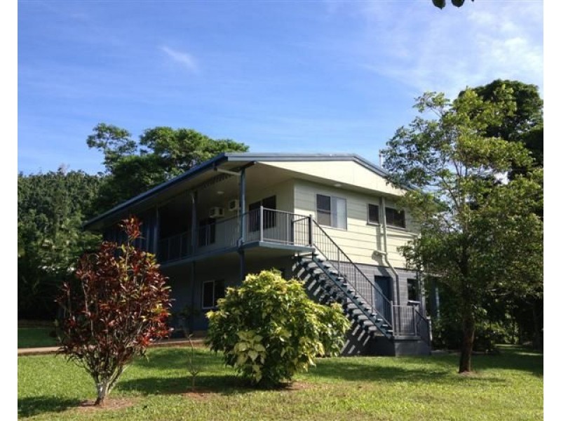 31 Cutten Street, Bingil Bay QLD 4852