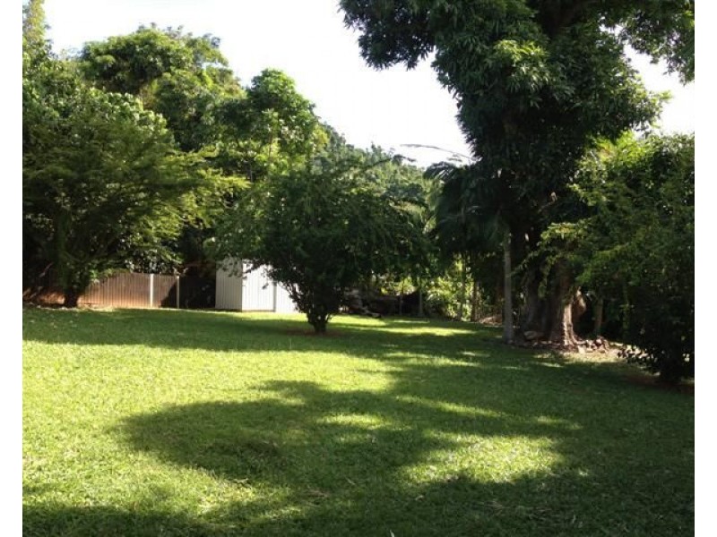 31 Cutten Street, Bingil Bay QLD 4852