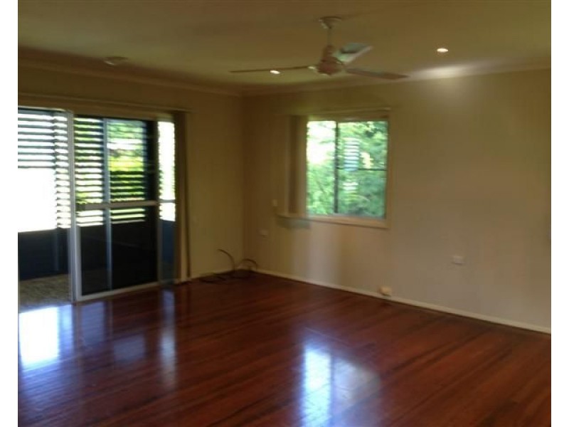 31 Cutten Street, Bingil Bay QLD 4852