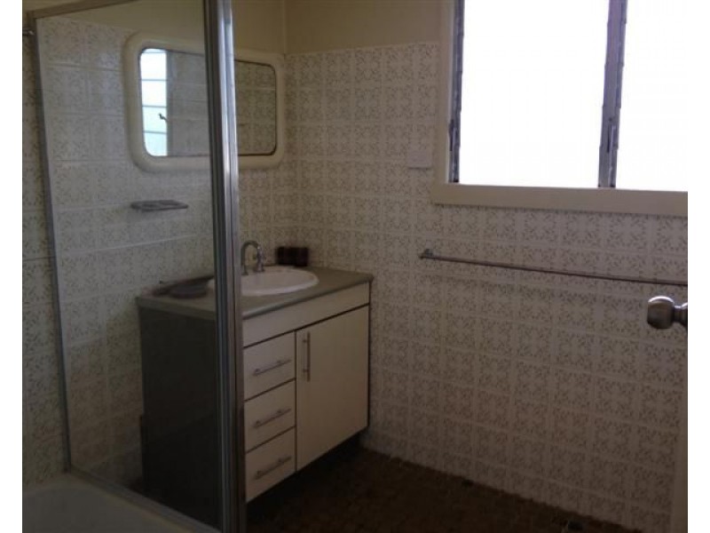 31 Cutten Street, Bingil Bay QLD 4852