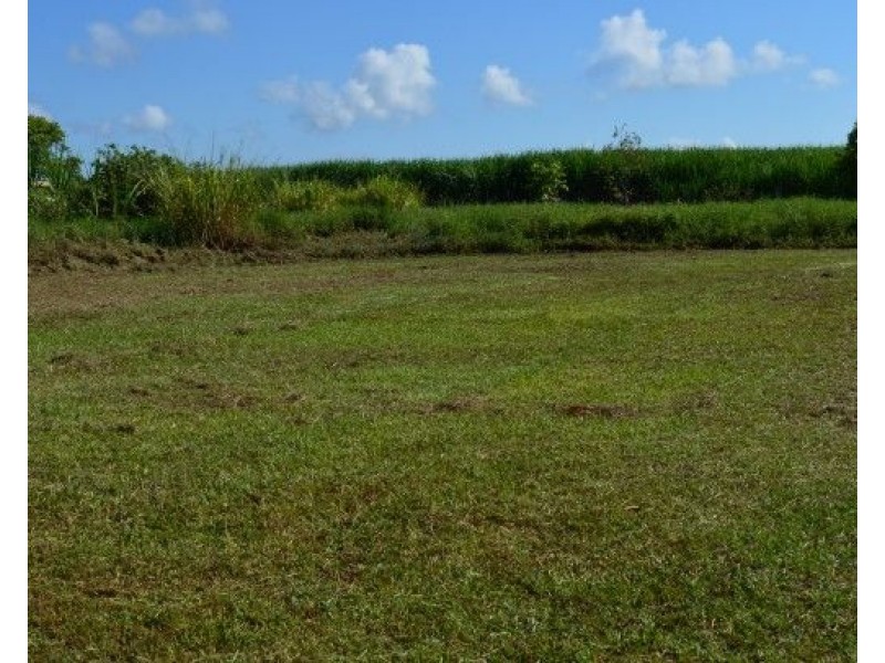 7 Mary Street, Silkwood QLD 4856