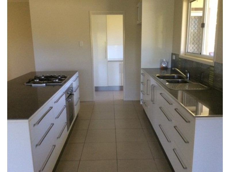 12 The Boulevard, South Mission QLD 4852