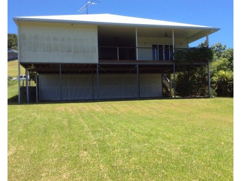 12 The Boulevard, South Mission QLD 4852