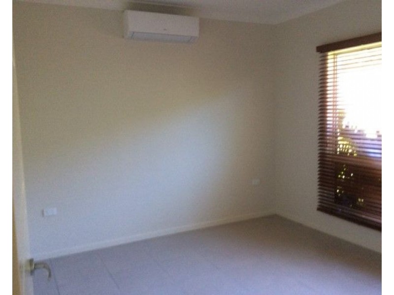 12 The Boulevard, South Mission QLD 4852