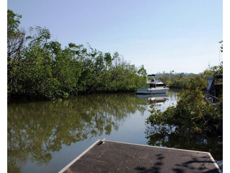 27 Mariner Drive, South Mission QLD 4852