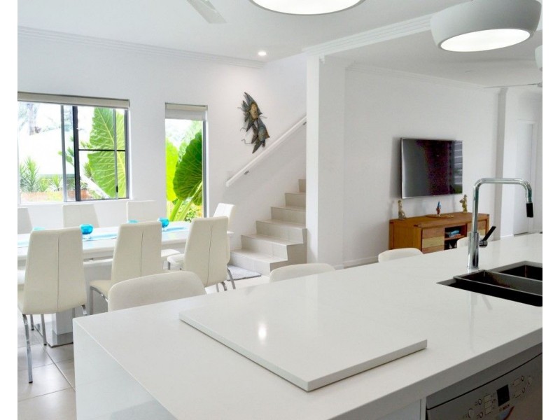 29 Cutten Street, Bingil Bay QLD 4852