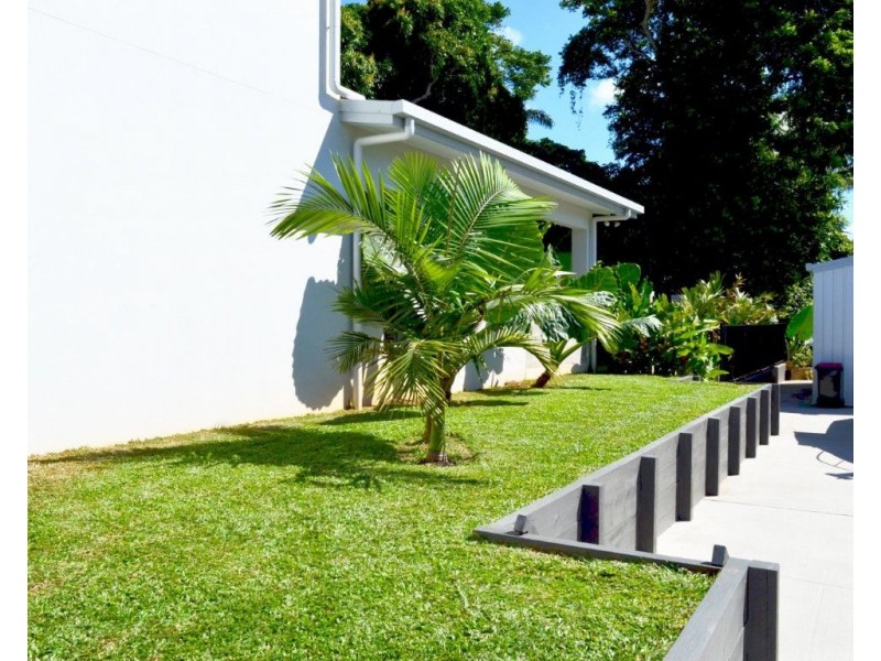 29 Cutten Street, Bingil Bay QLD 4852