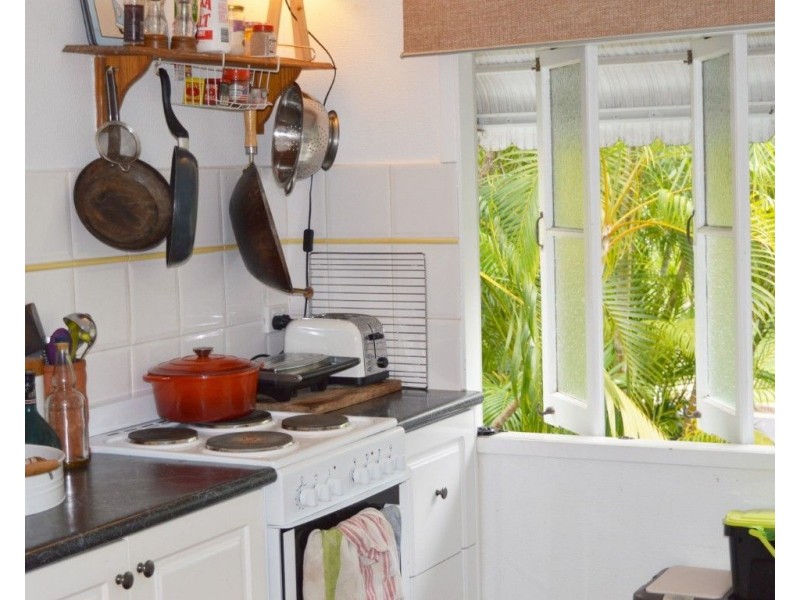 24 Pioneer Street, Bingil Bay QLD 4852