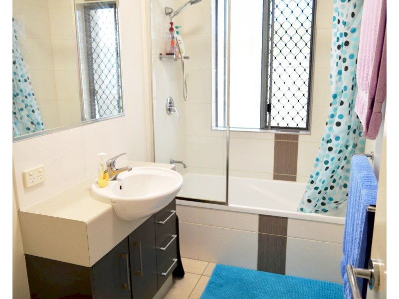 16 Heliconia Court, South Mission QLD 4852