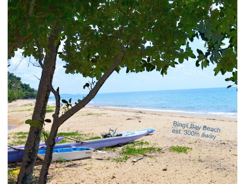 28 Cutten Street, Bingil Bay QLD 4852