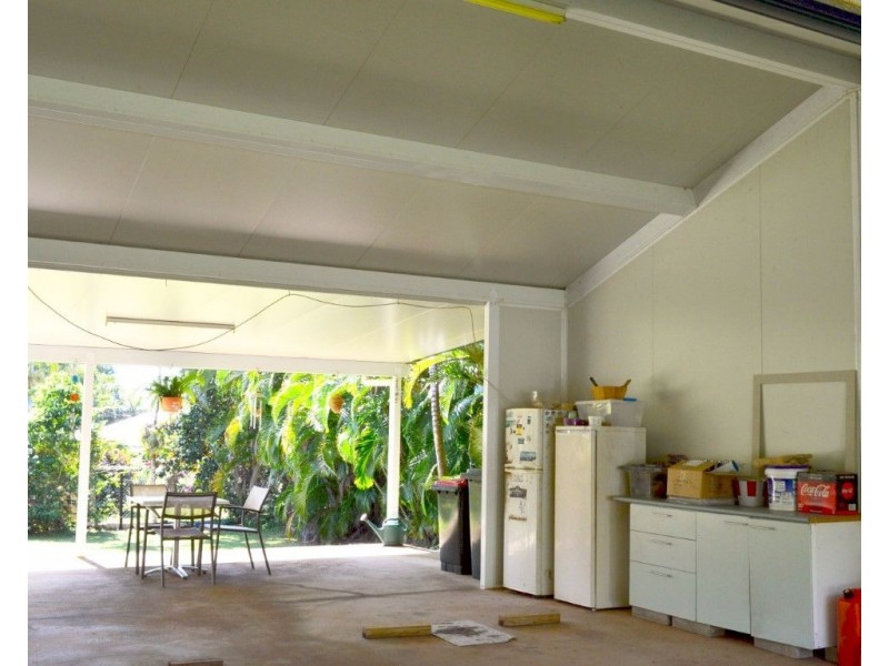 28 Cutten Street, Bingil Bay QLD 4852