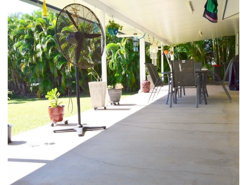 28 Cutten Street, Bingil Bay QLD 4852