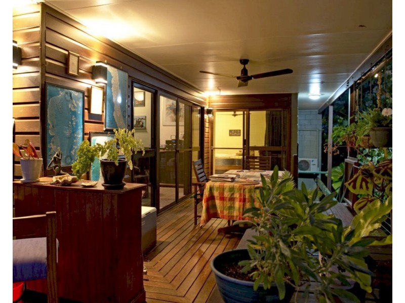 1 & 2/35 Reid Road, Wongaling Beach QLD 4852