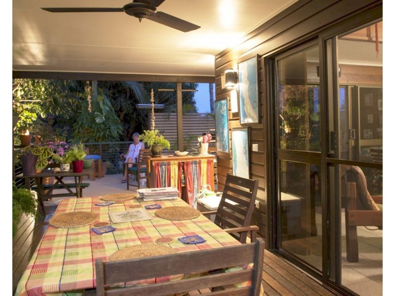 1 & 2/35 Reid Road, Wongaling Beach QLD 4852