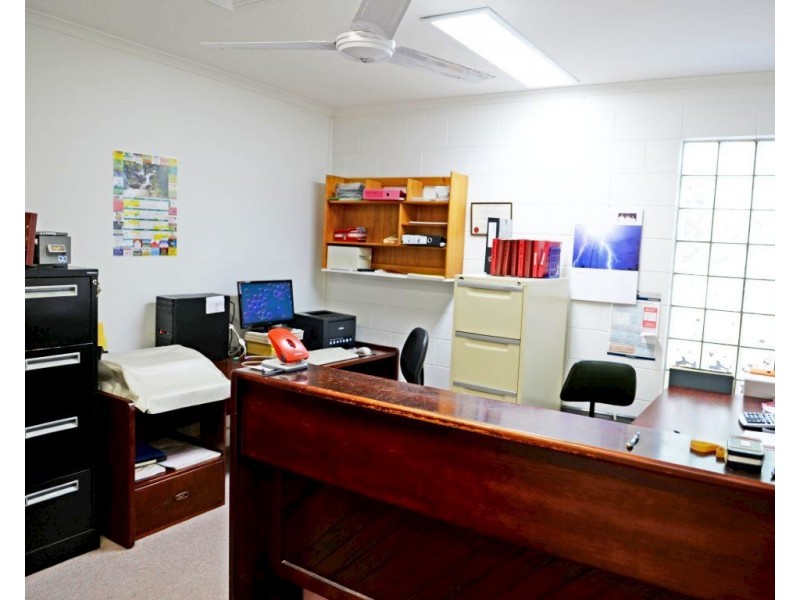 1 & 2/35 Reid Road, Wongaling Beach QLD 4852