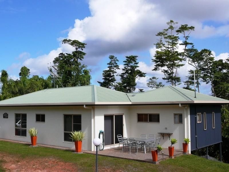 Mission Beach QLD 4852