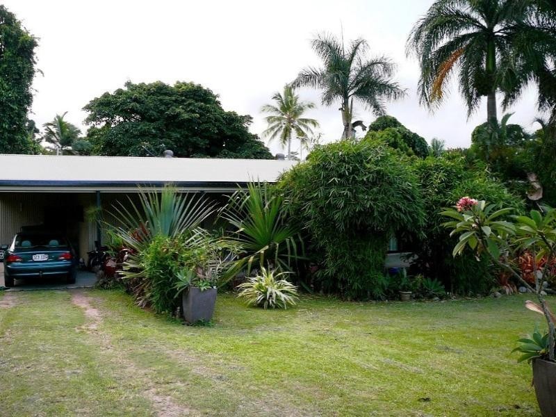 Mission Beach QLD 4852