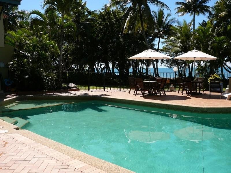 Mission Beach QLD 4852