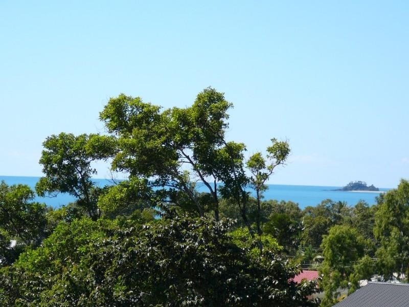 Mission Beach QLD 4852