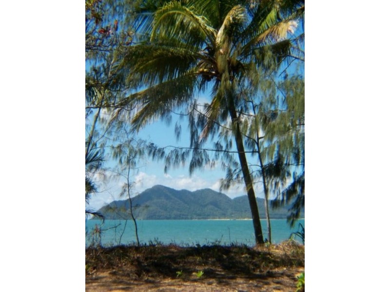 Mission Beach QLD 4852