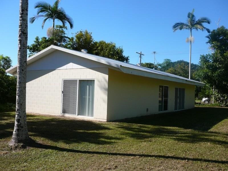 Mission Beach QLD 4852