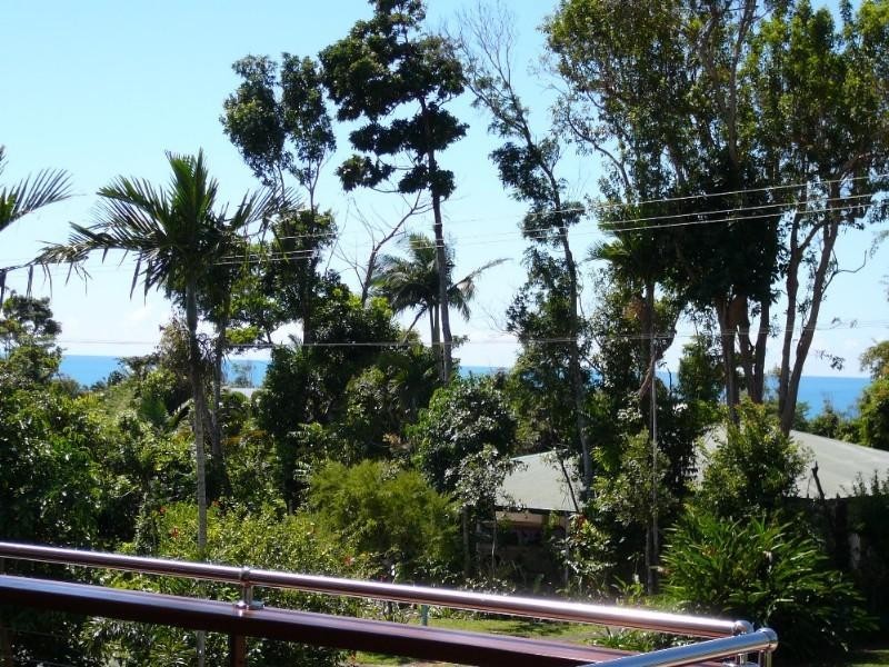 Bingil Bay QLD 4852