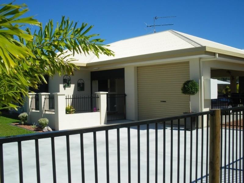 Mission Beach QLD 4852