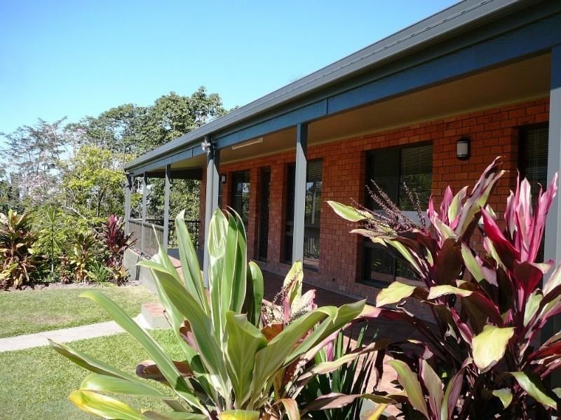 19 Bell Street, Tully QLD 4854