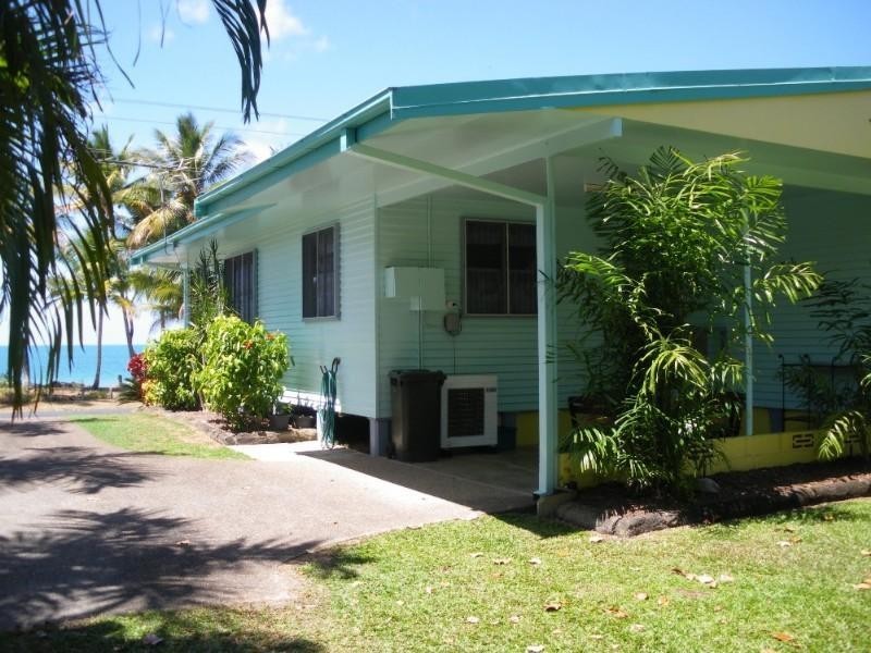 Wongaling Beach QLD 4852