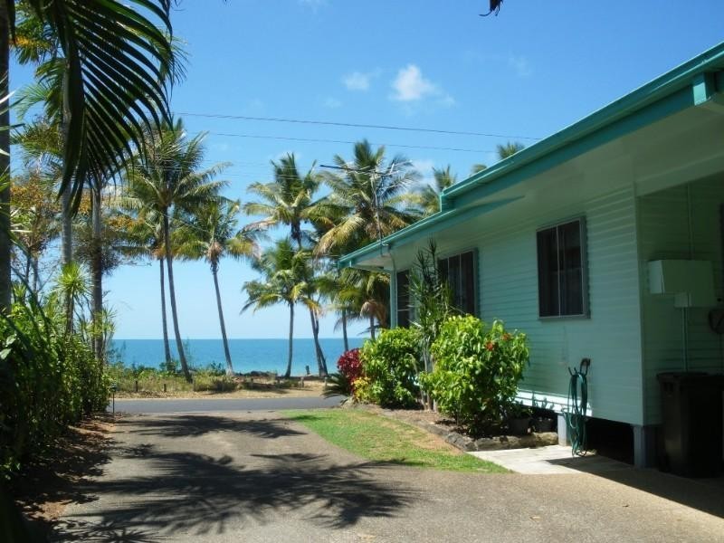 Wongaling Beach QLD 4852